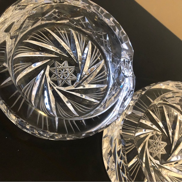 Vintage Crystal Ashtrays matching set - Picture 14 of 15